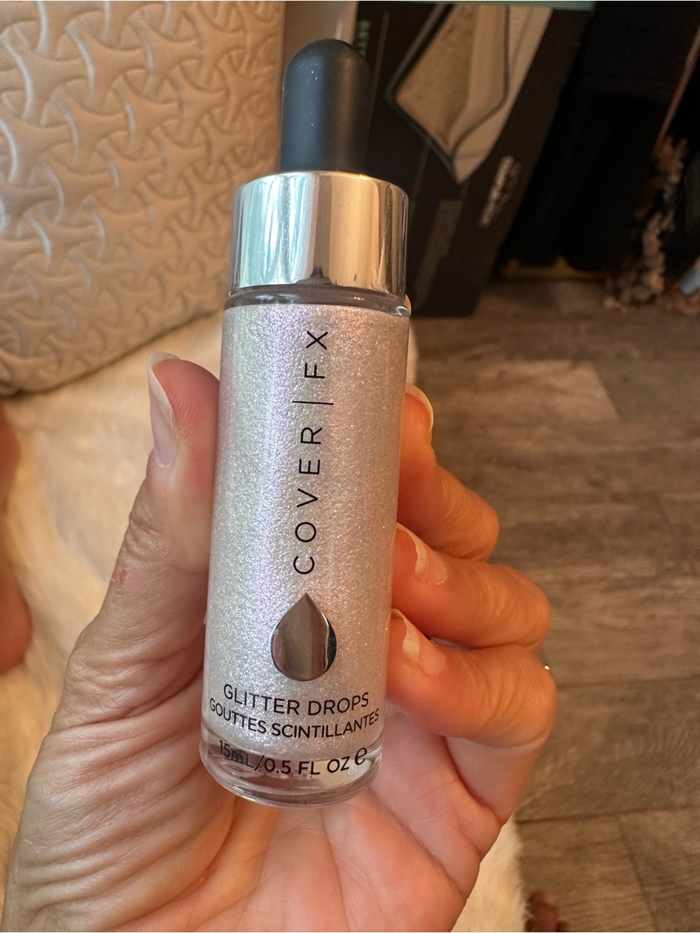 Cover FX Glitter Drops - Aurora- All over- Iridescent Pearl Liquid Highlighter